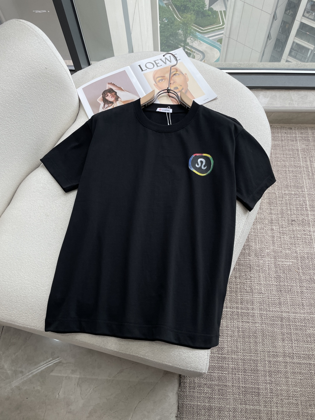 lulu2026春夏款/官网同步面料采用重磅纯棉精梳棉面料，OS宽松版型，上身版型超正！日常百搭，衣橱必