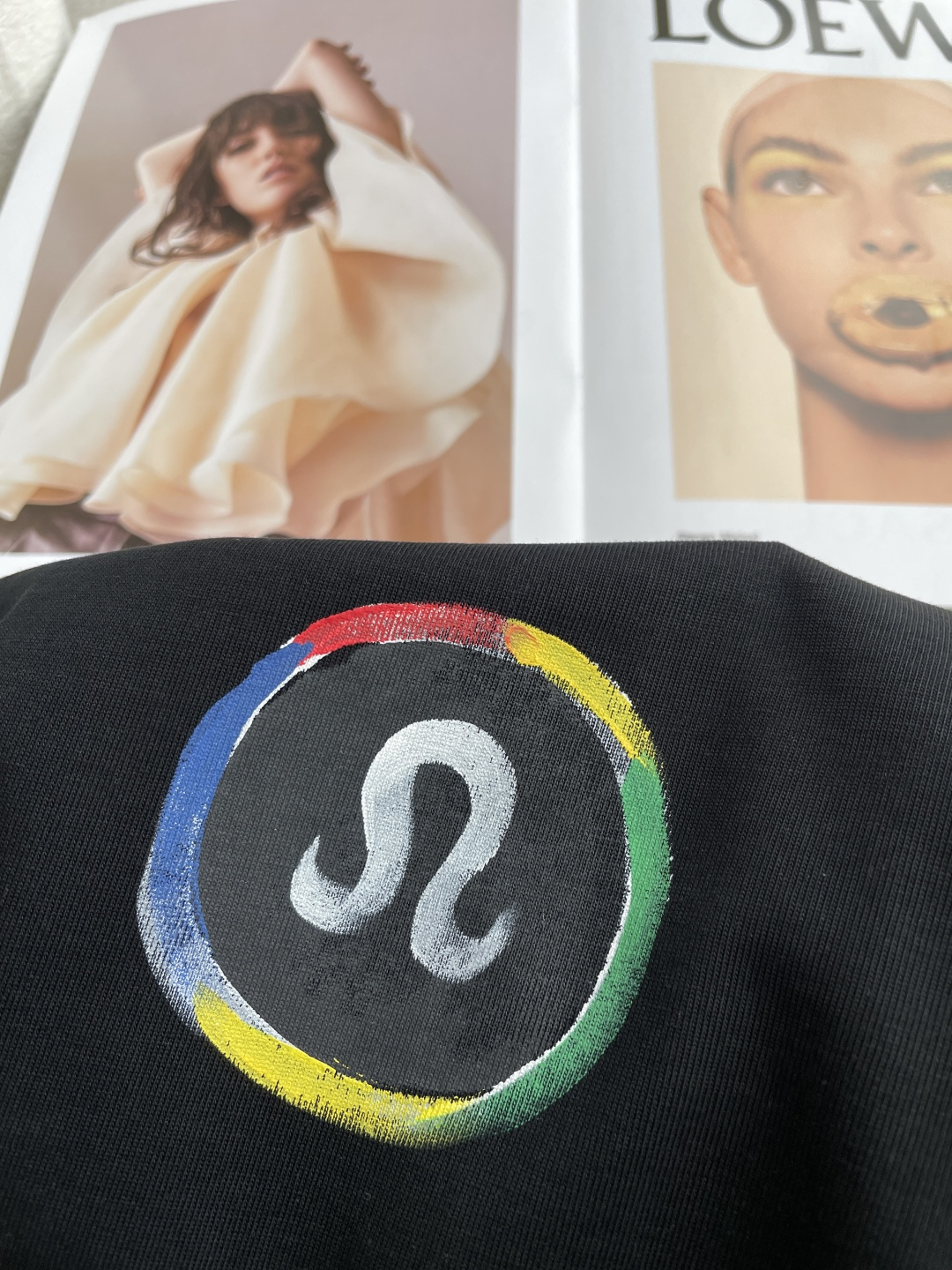 lulu2026春夏款/官网同步面料采用重磅纯棉精梳棉面料，OS宽松版型，上身版型超正！日常百搭，衣橱必