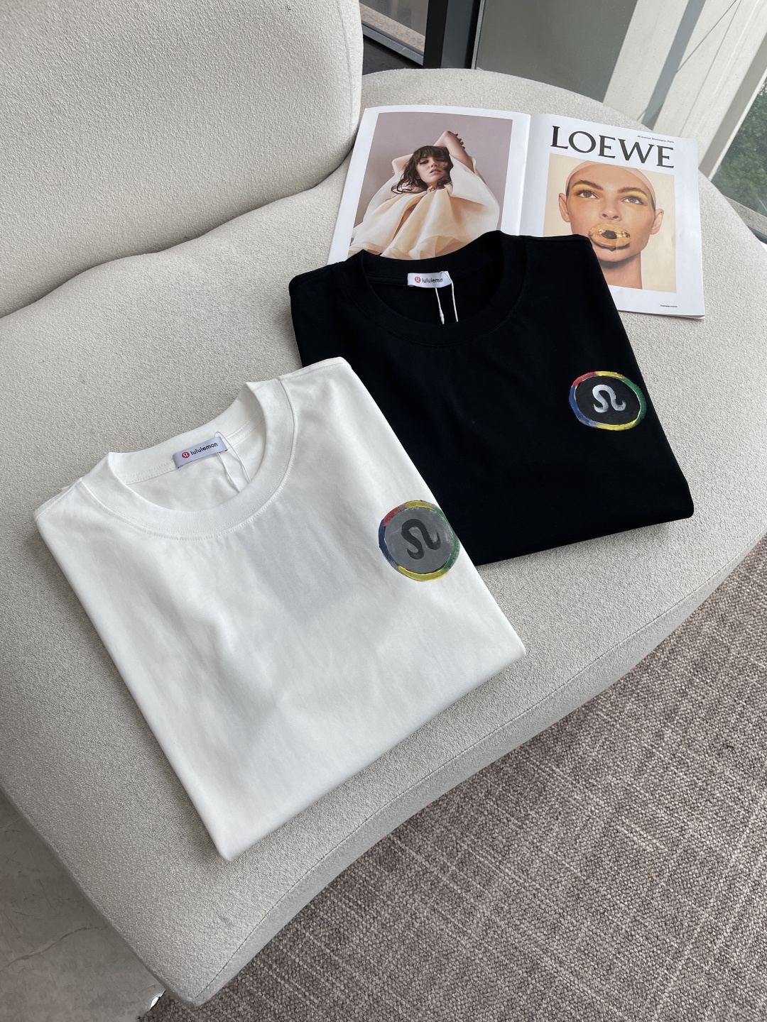 lulu2026春夏款/官网同步面料采用重磅纯棉精梳棉面料，OS宽松版型，上身版型超正！日常百搭，衣橱必