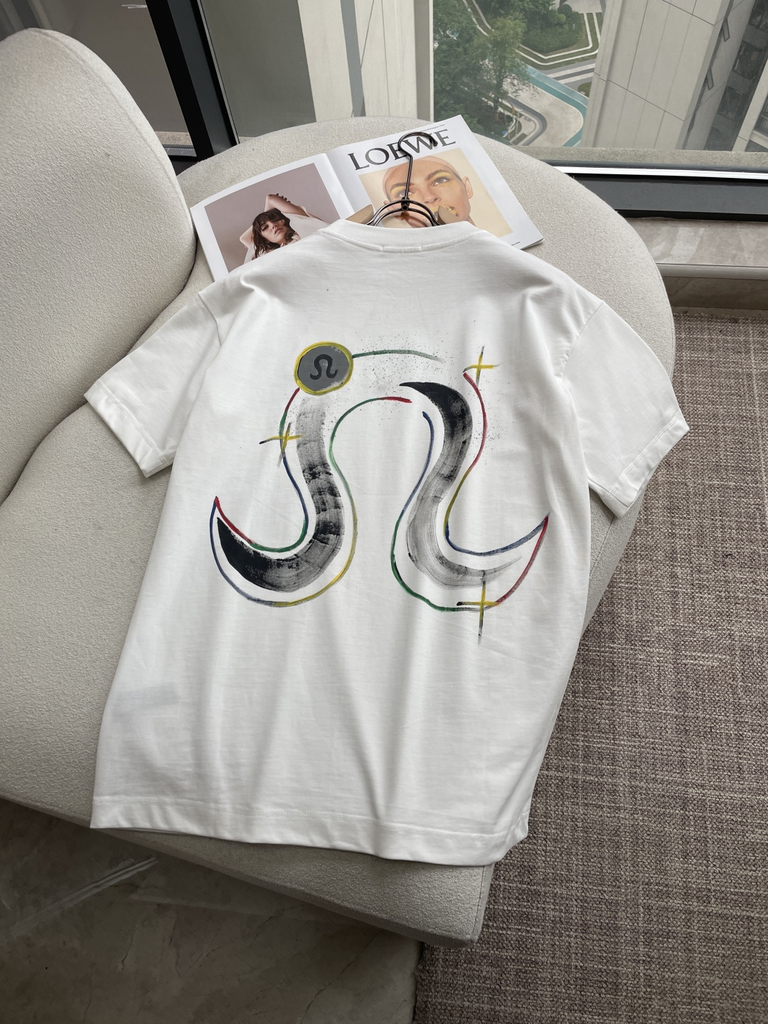 lulu2026春夏款/官网同步面料采用重磅纯棉精梳棉面料，OS宽松版型，上身版型超正！日常百搭，衣橱必