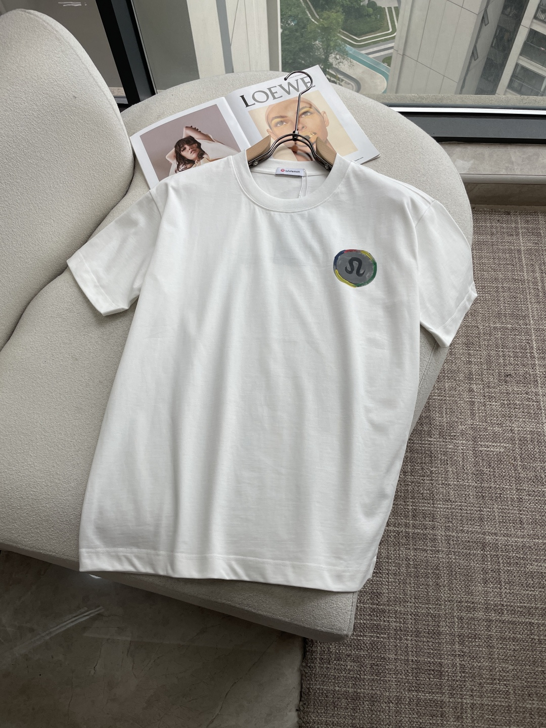 lulu2026春夏款/官网同步面料采用重磅纯棉精梳棉面料，OS宽松版型，上身版型超正！日常百搭，衣橱必