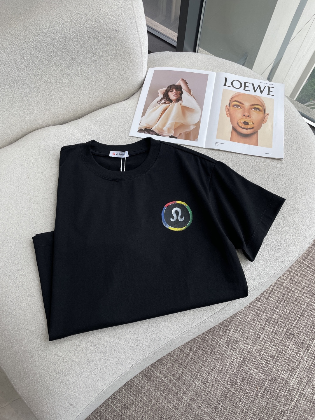 lulu2026春夏款/官网同步面料采用重磅纯棉精梳棉面料，OS宽松版型，上身版型超正！日常百搭，衣橱必