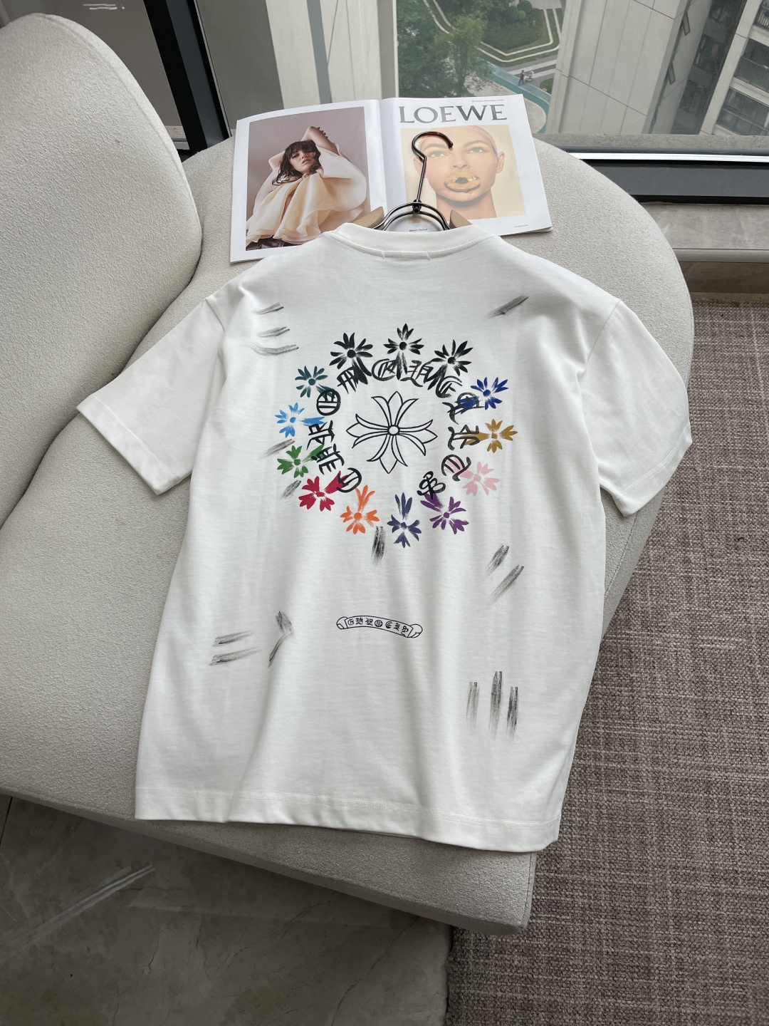 克罗心2026春夏款/官网同步面料采用重磅纯棉精梳棉面料，OS宽松版型，上身版型超正！日常百搭，衣橱必备