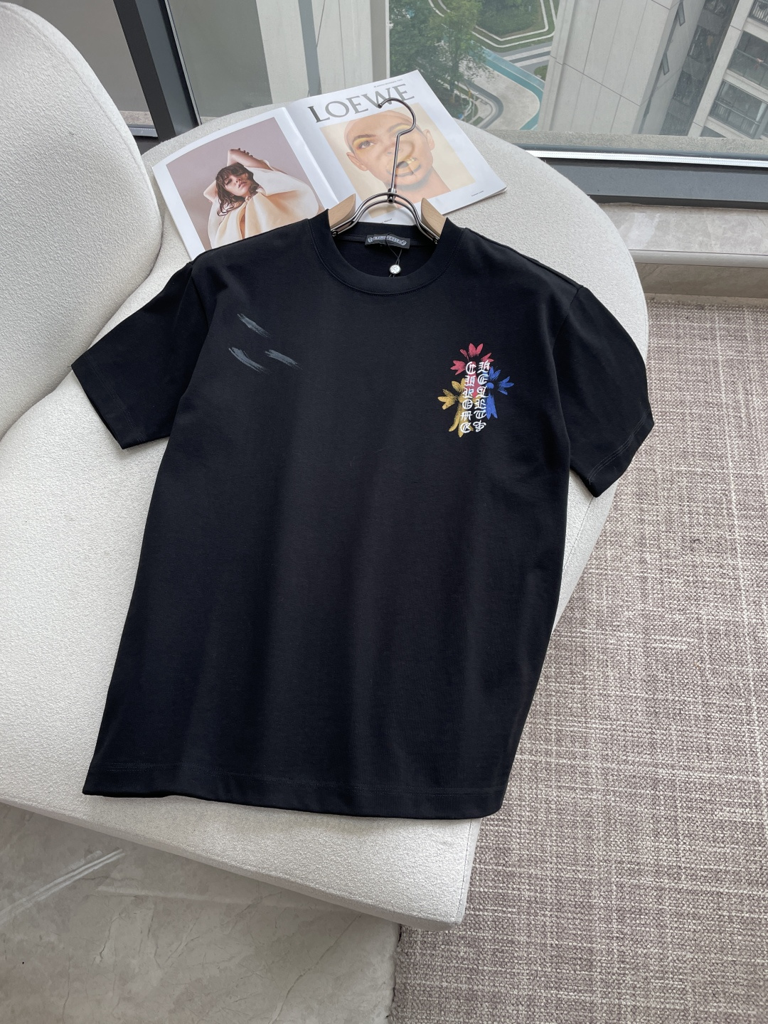 克罗心2026春夏款/官网同步面料采用重磅纯棉精梳棉面料，OS宽松版型，上身版型超正！日常百搭，衣橱必备