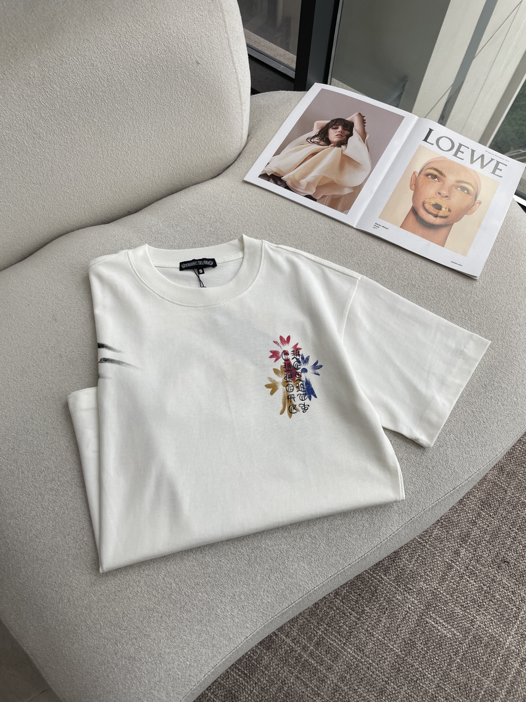 克罗心2026春夏款/官网同步面料采用重磅纯棉精梳棉面料，OS宽松版型，上身版型超正！日常百搭，衣橱必备