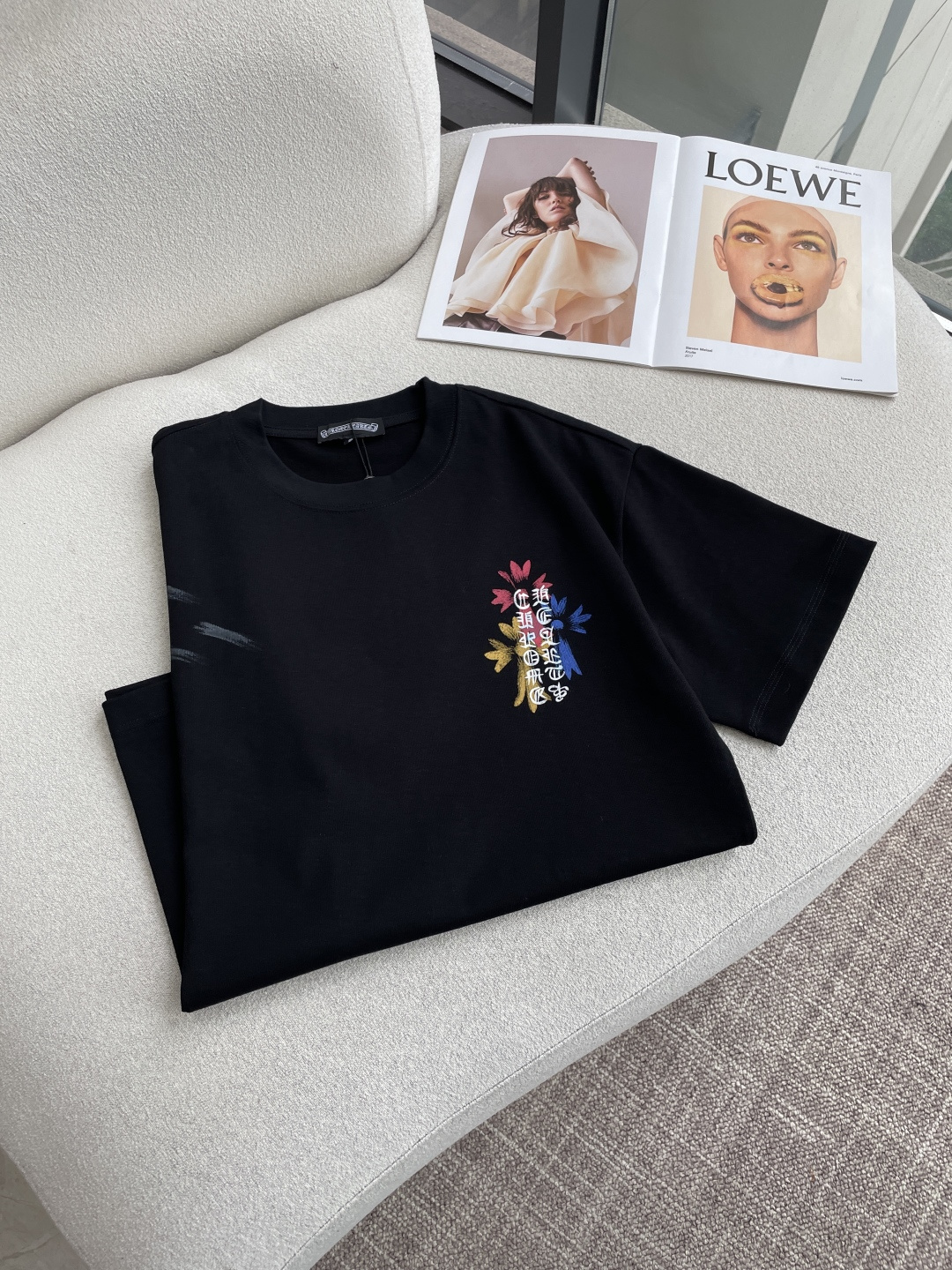 克罗心2026春夏款/官网同步面料采用重磅纯棉精梳棉面料，OS宽松版型，上身版型超正！日常百搭，衣橱必备