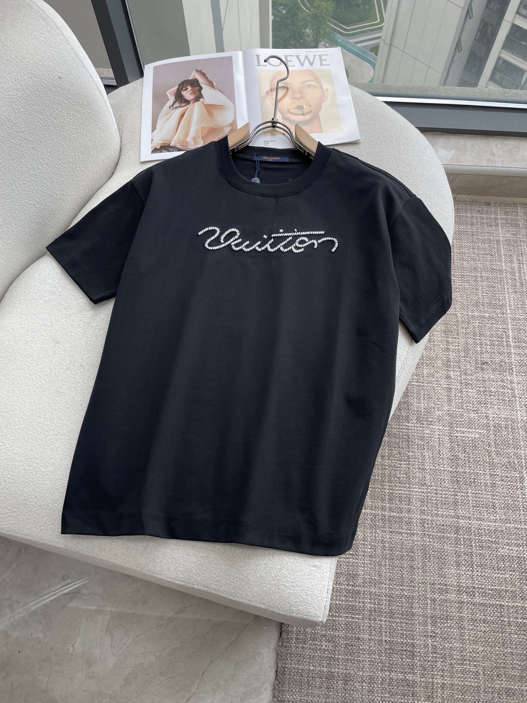 Lv2026春夏款/官网同步面料采用重磅纯棉精梳棉面料，OS宽松版型，上身版型超正！日常百搭，衣橱必备单