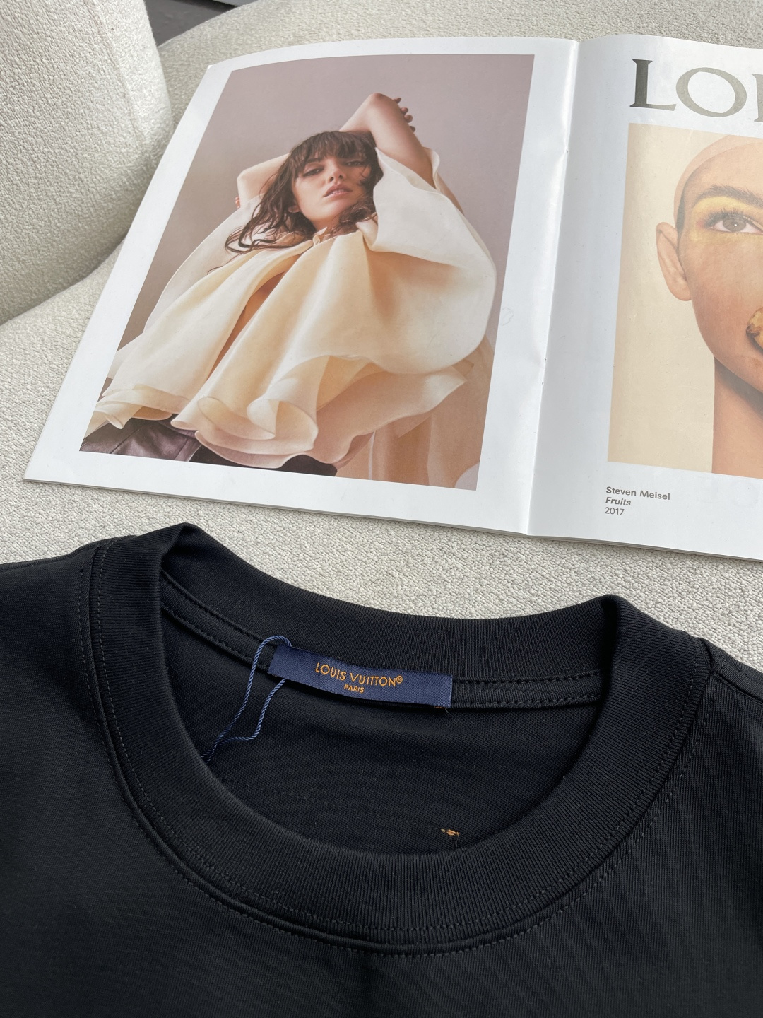 Lv2026春夏款/官网同步面料采用重磅纯棉精梳棉面料，OS宽松版型，上身版型超正！日常百搭，衣橱必备单