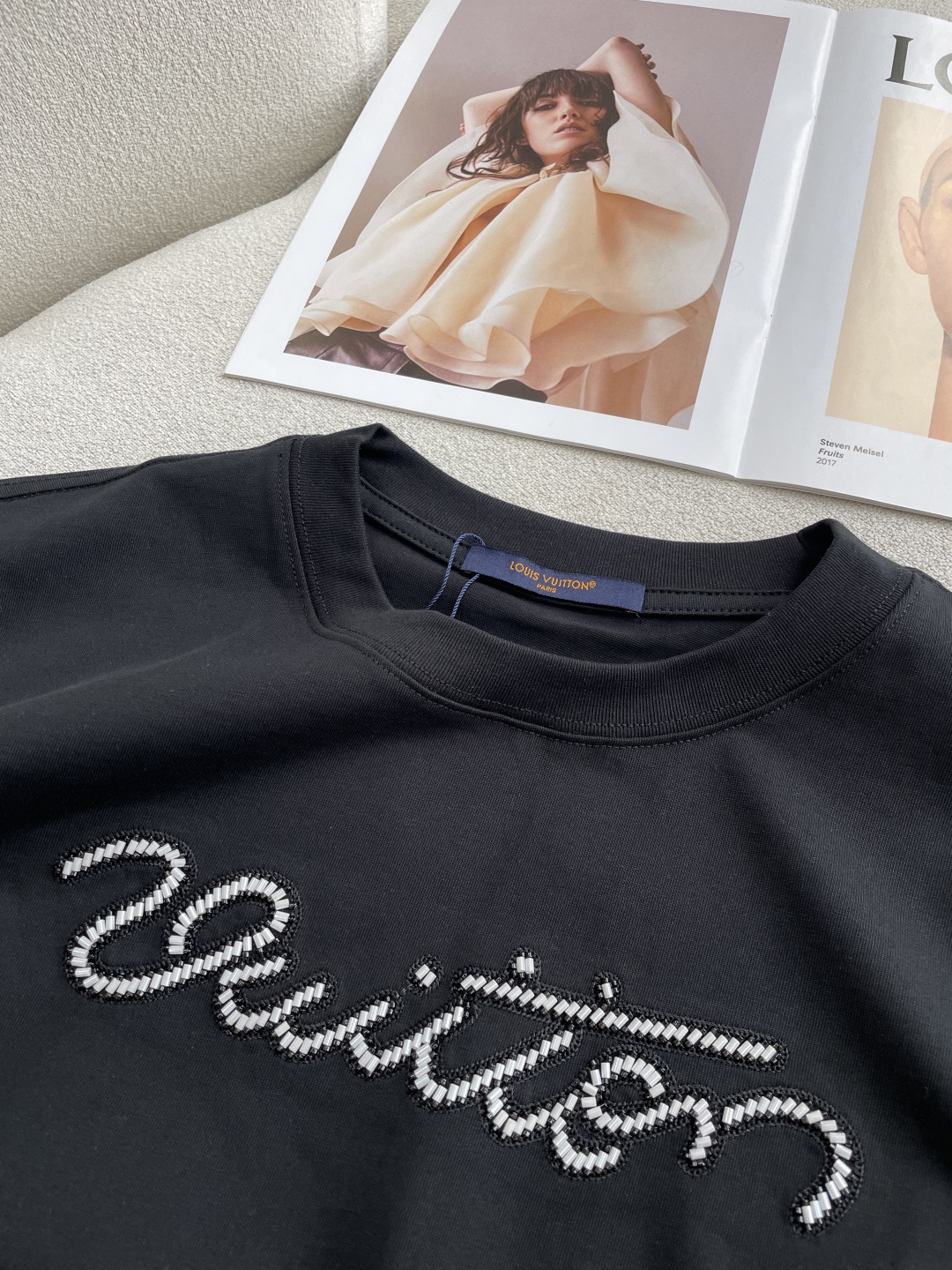 Lv2026春夏款/官网同步面料采用重磅纯棉精梳棉面料，OS宽松版型，上身版型超正！日常百搭，衣橱必备单