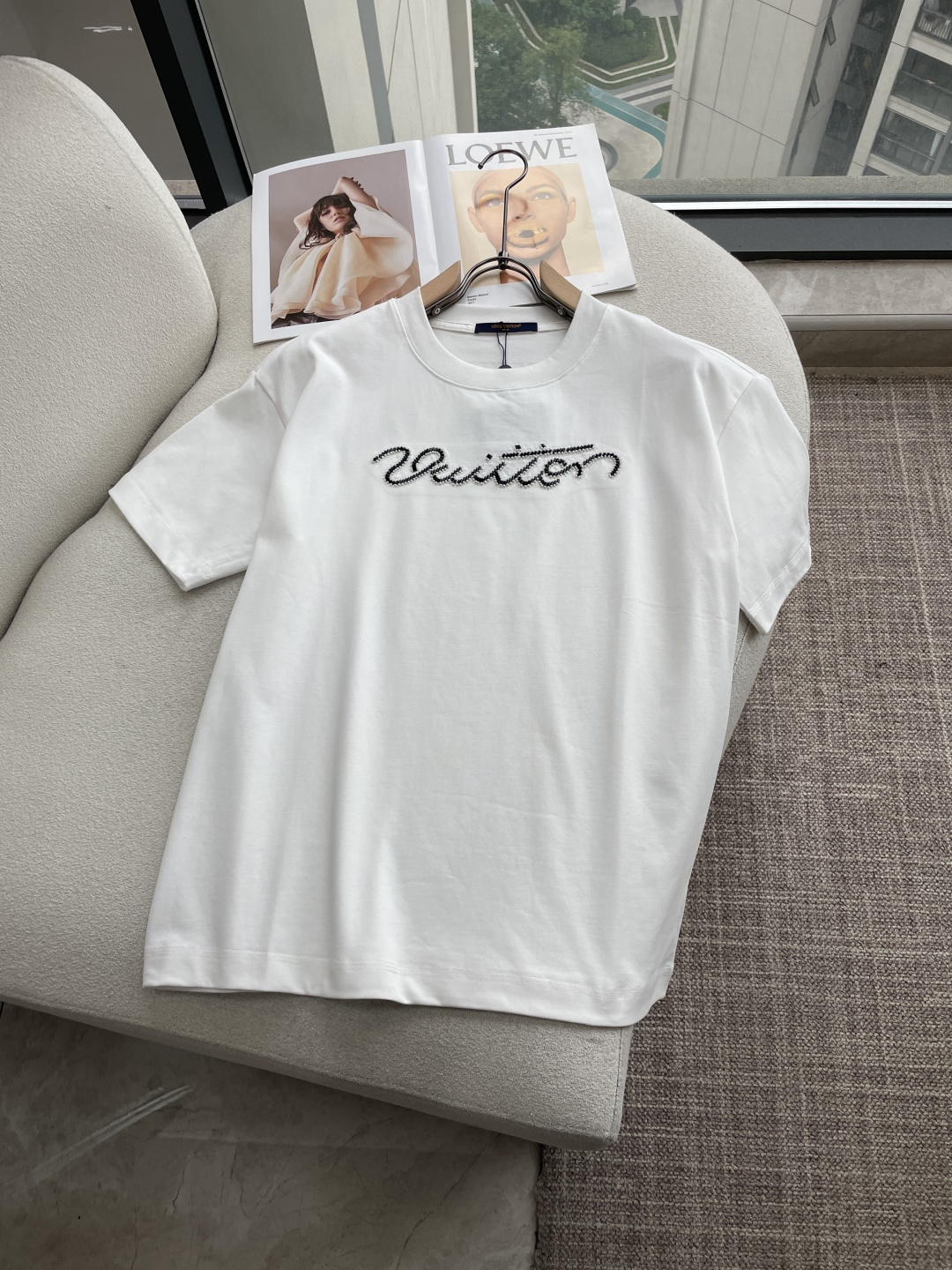 Lv2026春夏款/官网同步面料采用重磅纯棉精梳棉面料，OS宽松版型，上身版型超正！日常百搭，衣橱必备单