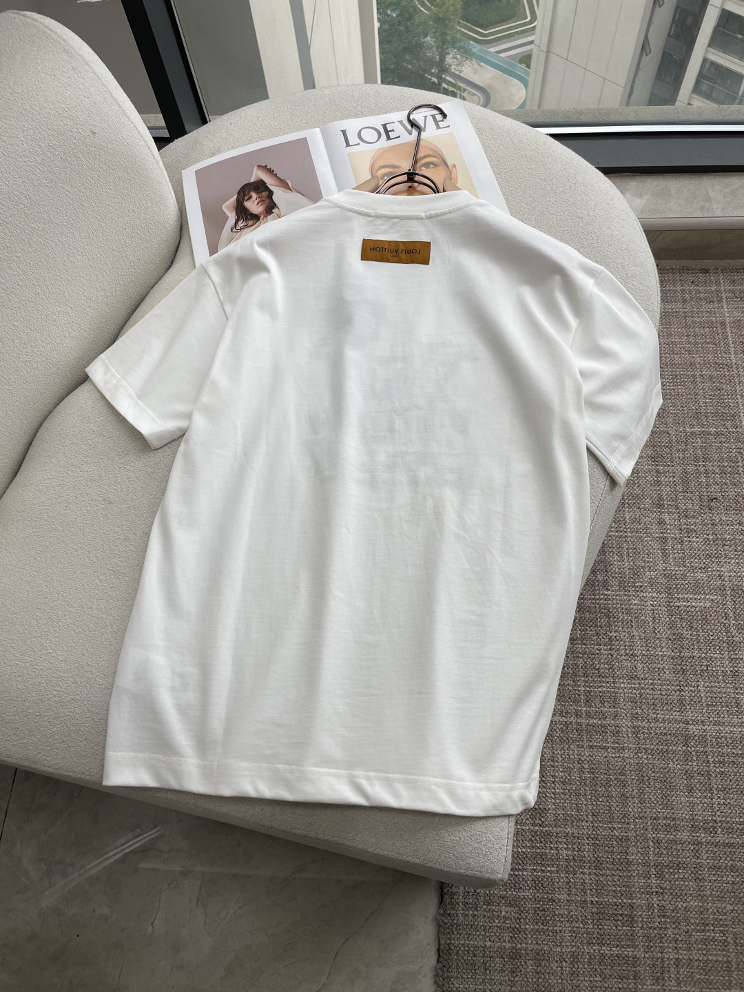 Lv2026春夏款/官网同步面料采用重磅纯棉精梳棉面料，OS宽松版型，上身版型超正！日常百搭，衣橱必备单