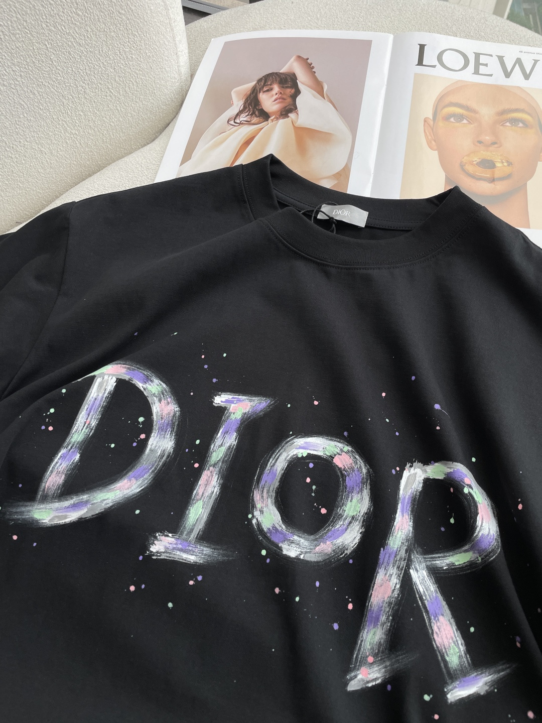 D奥2026春夏款/官网同步面料采用重磅纯棉精梳棉面料，OS宽松版型，上身版型超正！日常百搭，衣橱必备单