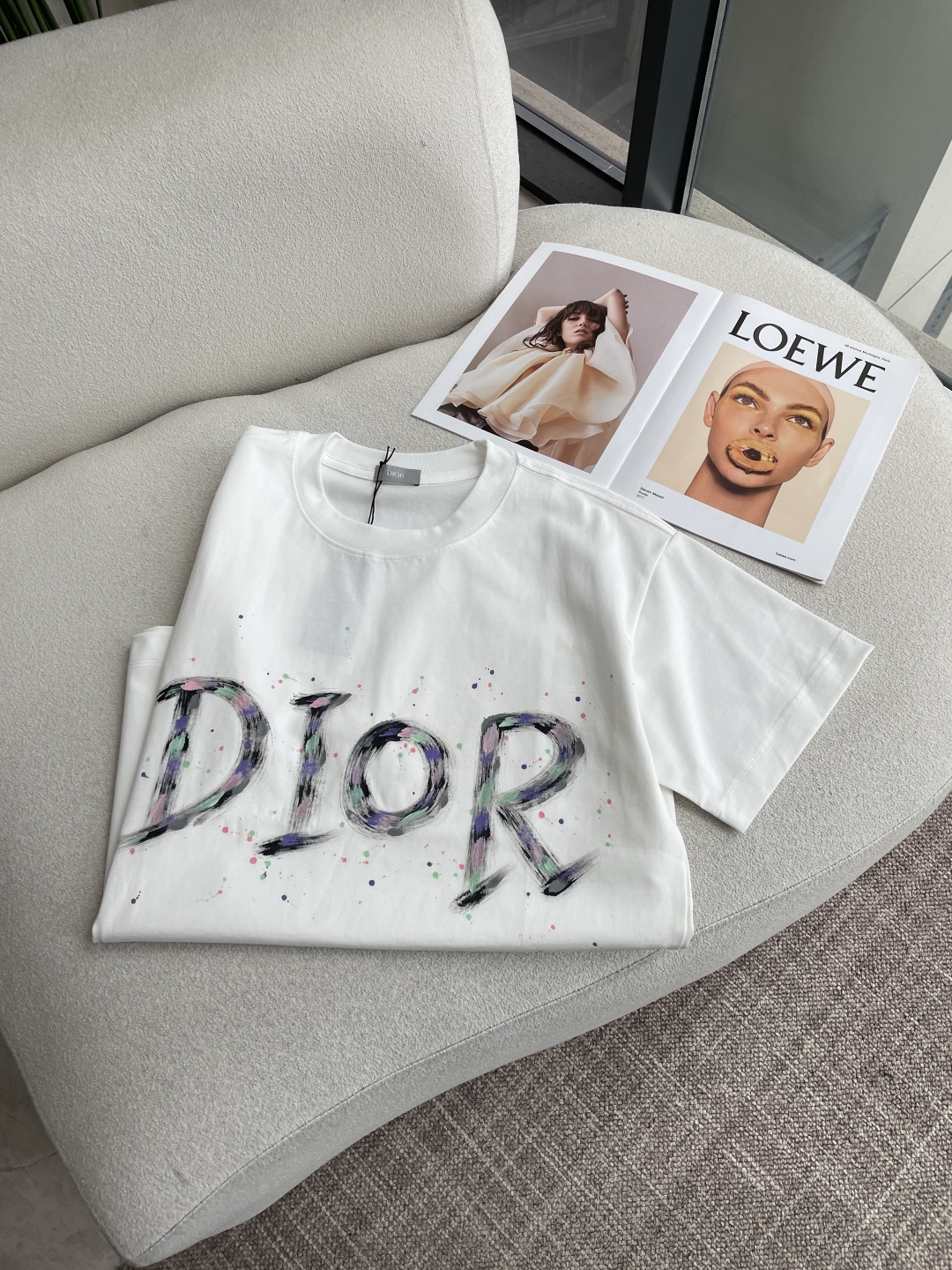 D奥2026春夏款/官网同步面料采用重磅纯棉精梳棉面料，OS宽松版型，上身版型超正！日常百搭，衣橱必备单