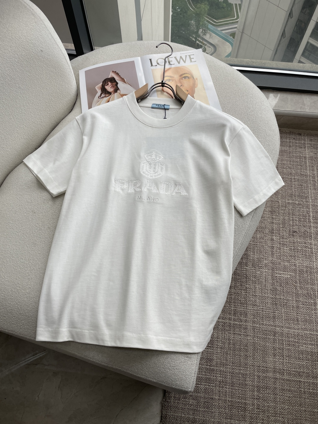 Prad2026春夏款/官网同步面料采用重磅纯棉精梳棉面料，OS宽松版型，上身版型超正！日常百搭，衣橱必