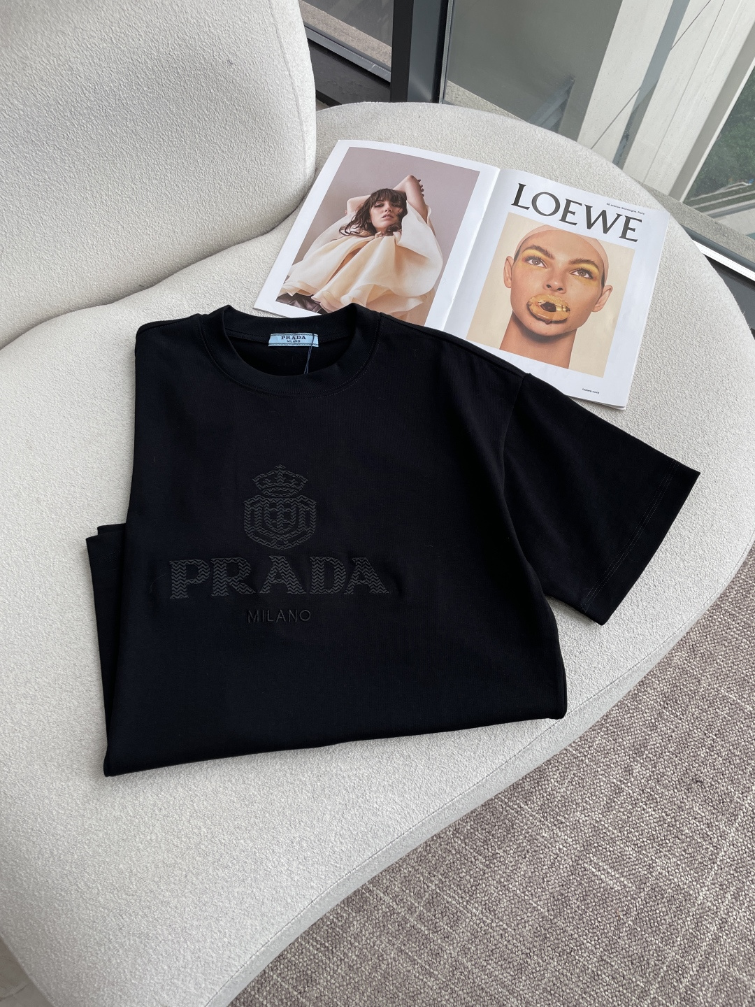 Prad2026春夏款/官网同步面料采用重磅纯棉精梳棉面料，OS宽松版型，上身版型超正！日常百搭，衣橱必