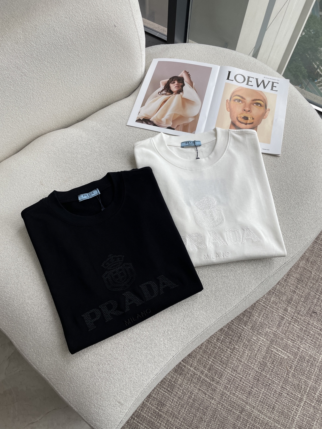 Prad2026春夏款/官网同步面料采用重磅纯棉精梳棉面料，OS宽松版型，上身版型超正！日常百搭，衣橱必