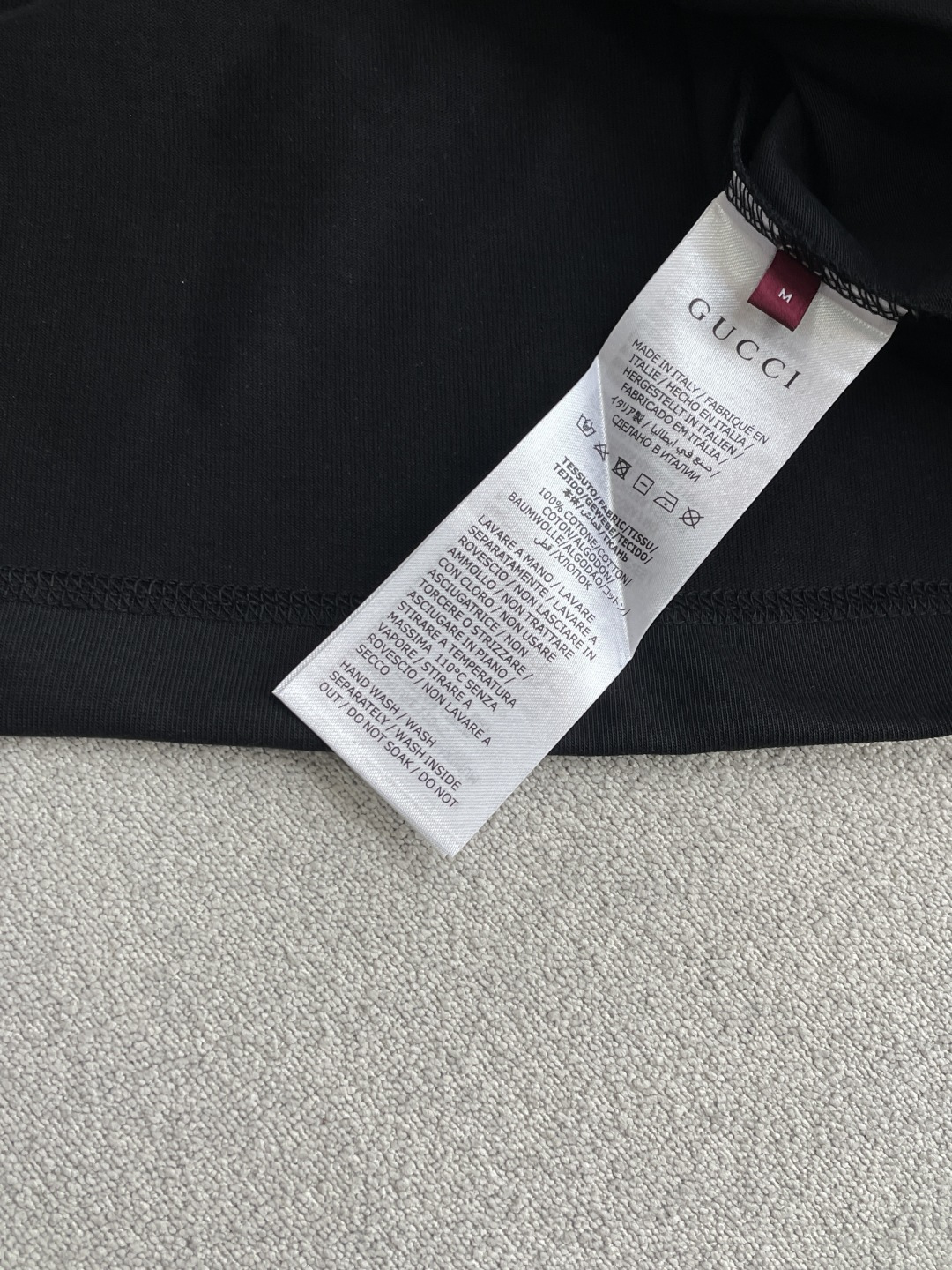 Gucc 2026春夏款/官网同步面料采用重磅纯棉精梳棉面料，OS宽松版型，上身版型超正！日常百搭，衣橱