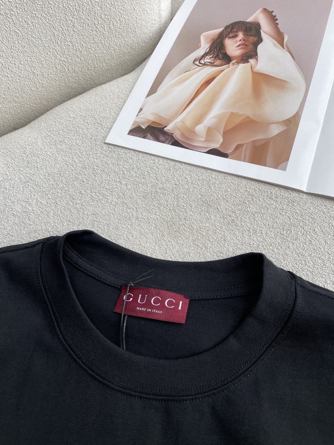 Gucc 2026春夏款/官网同步面料采用重磅纯棉精梳棉面料，OS宽松版型，上身版型超正！日常百搭，衣橱