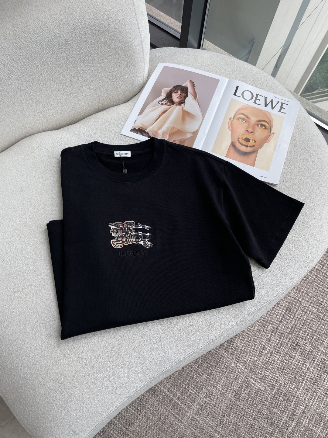 Bur 2026春夏款/官网同步面料采用重磅纯棉精梳棉面料，OS宽松版型，上身版型超正！日常百搭，衣橱必