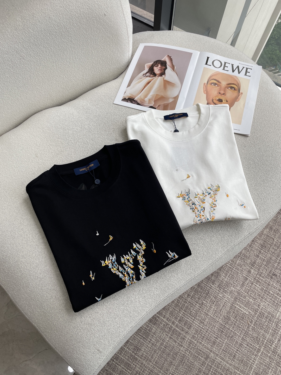 Lv 2026春夏款/官网同步面料采用重磅纯棉精梳棉面料，OS宽松版型，上身版型超正！日常百搭，衣橱必备