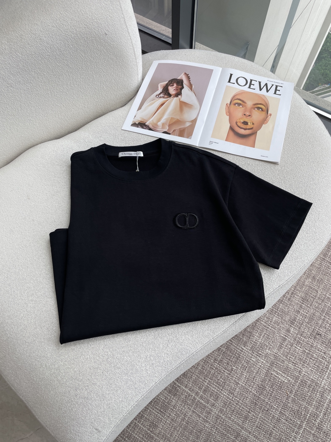 D奥2026春夏款/官网同步面料采用重磅纯棉精梳棉面料，OS宽松版型，上身版型超正！日常百搭，衣橱必备单