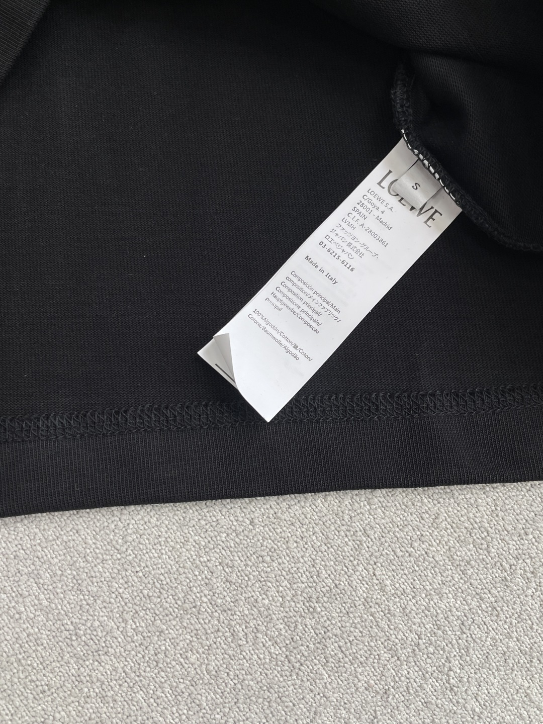 Loewe 2026春夏款/官网同步面料采用重磅纯棉精梳棉面料，OS宽松版型，上身版型超正！日常百搭，衣