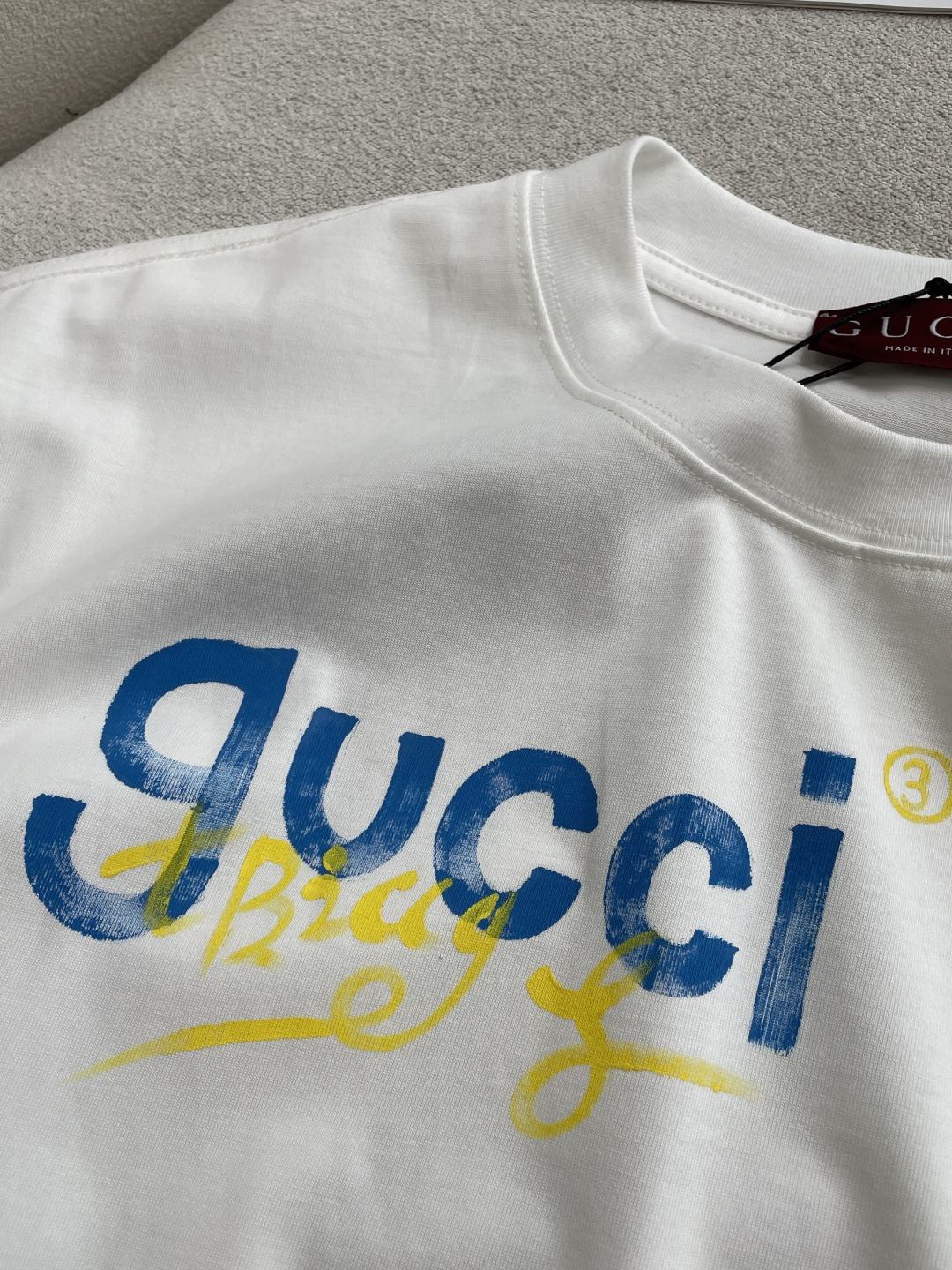 Gucc2026春夏款/官网同步面料采用重磅纯棉精梳棉面料，OS宽松版型，上身版型超正！日常百搭，衣橱必