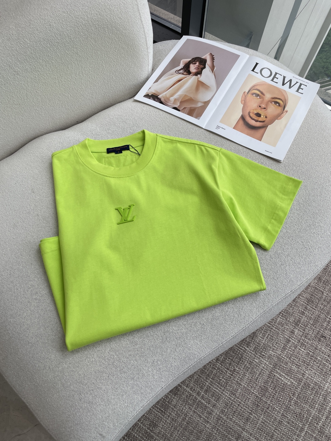 Lv2026春夏款/官网同步面料采用重磅纯棉精梳棉面料，OS宽松版型，上身版型超正！日常百搭，衣橱必备单