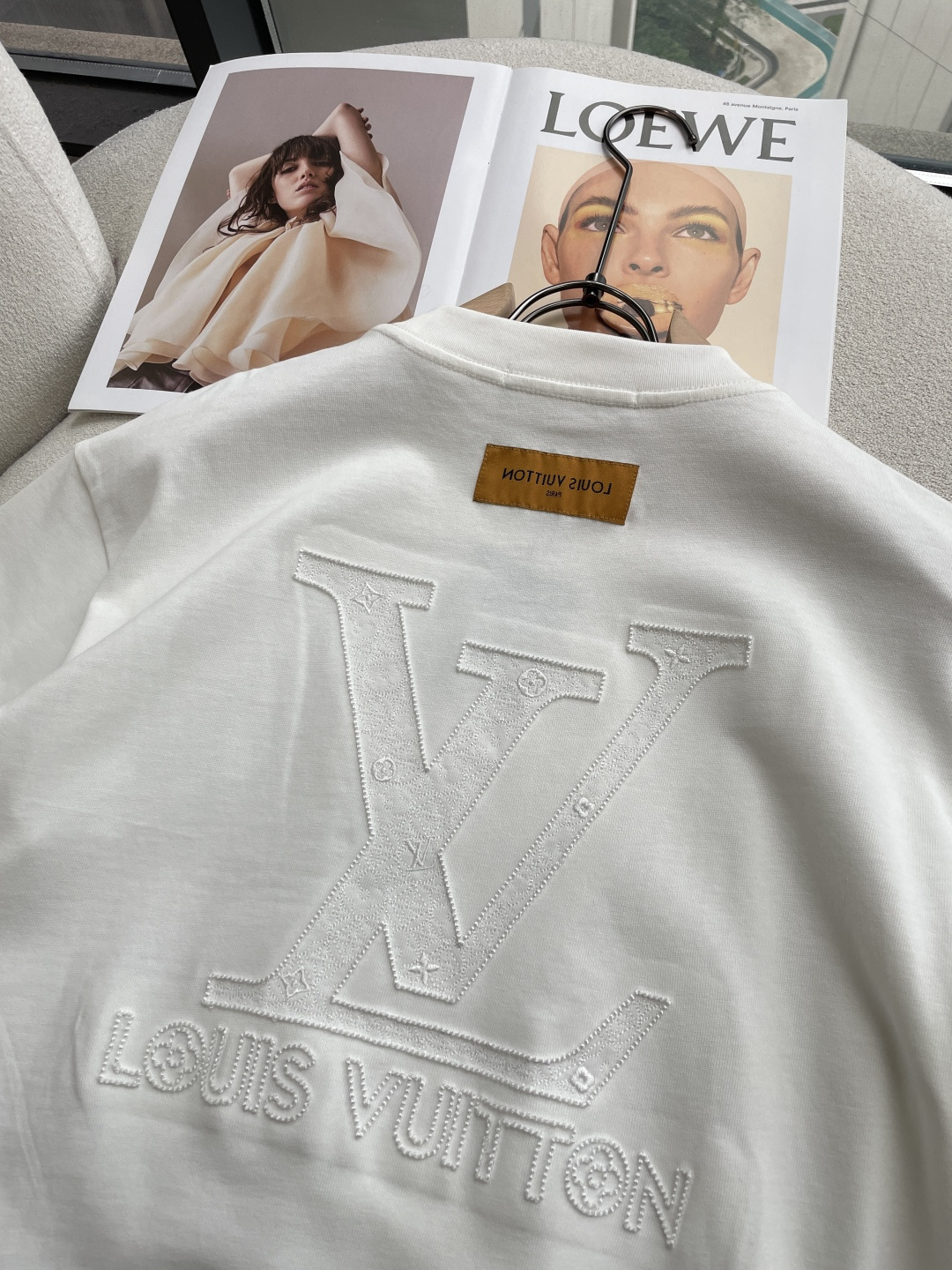 Lv2026春夏款/官网同步面料采用重磅纯棉精梳棉面料，OS宽松版型，上身版型超正！日常百搭，衣橱必备单