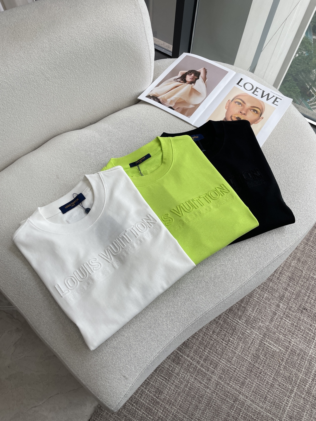 Lv2026春夏款/官网同步面料采用重磅纯棉精梳棉面料，OS宽松版型，上身版型超正！日常百搭，衣橱必备单