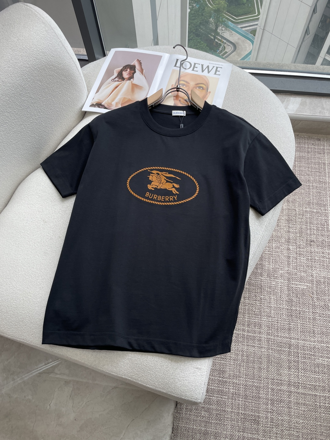 Bur 2026春夏款/官网同步面料采用重磅纯棉精梳棉面料，OS宽松版型，上身版型超正！日常百搭，衣橱必