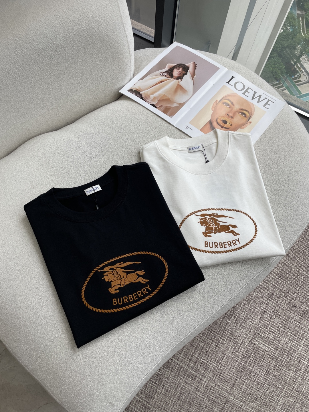 Bur 2026春夏款/官网同步面料采用重磅纯棉精梳棉面料，OS宽松版型，上身版型超正！日常百搭，衣橱必