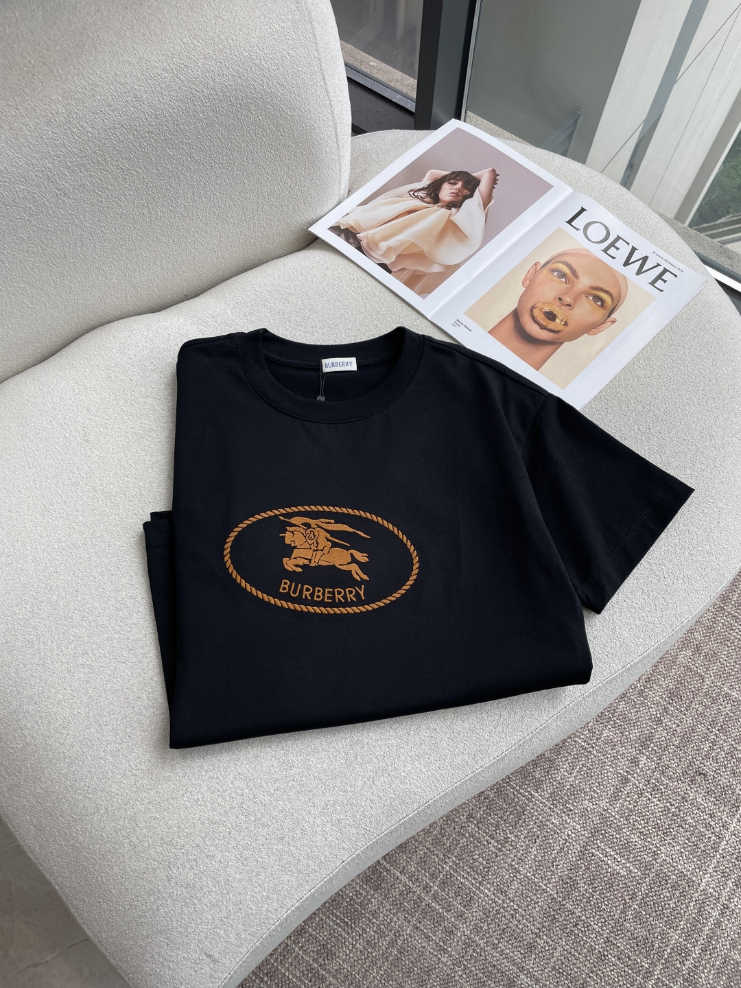 Bur 2026春夏款/官网同步面料采用重磅纯棉精梳棉面料，OS宽松版型，上身版型超正！日常百搭，衣橱必