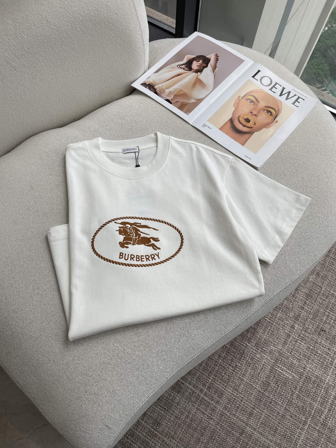 Bur 2026春夏款/官网同步面料采用重磅纯棉精梳棉面料，OS宽松版型，上身版型超正！日常百搭，衣橱必