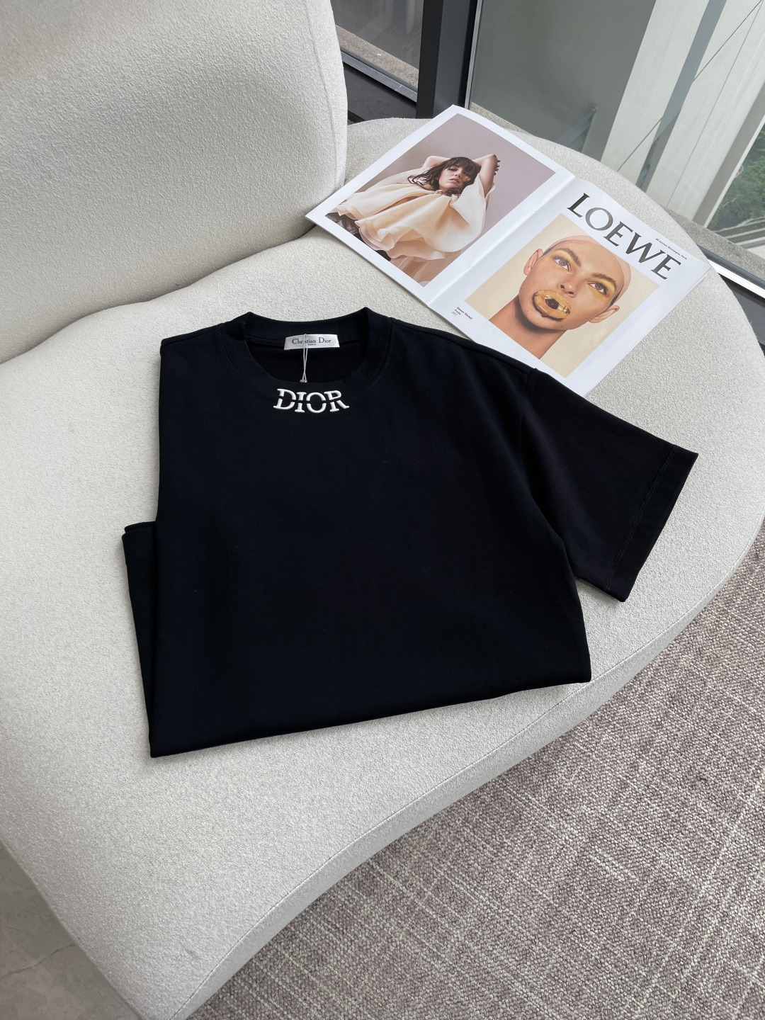 D奥2026春夏款/官网同步面料采用重磅纯棉精梳棉面料，OS宽松版型，上身版型超正！日常百搭，衣橱必备单