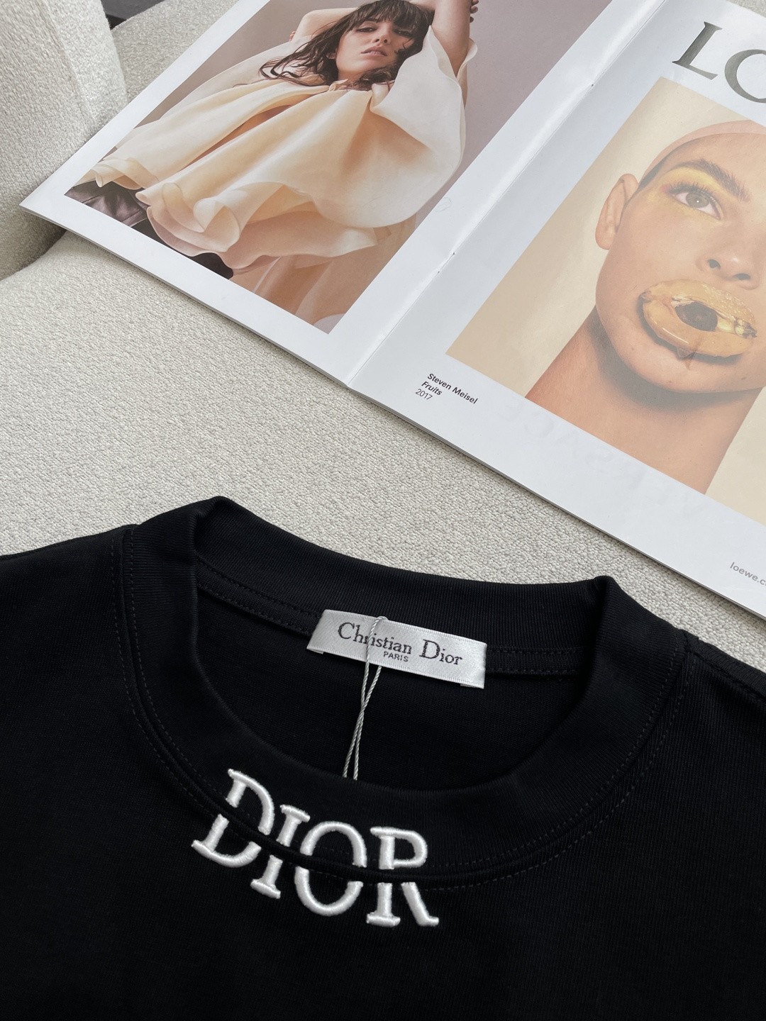 D奥2026春夏款/官网同步面料采用重磅纯棉精梳棉面料，OS宽松版型，上身版型超正！日常百搭，衣橱必备单