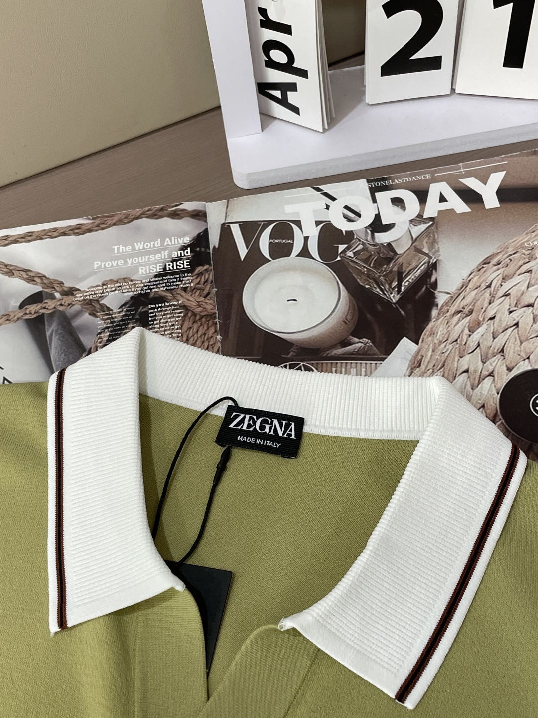 EZ高端春夏新款一比一专柜款，进口纯棉针织翻领短Tee，高端男士纯色针织撞色领短袖T恤，Polo衫！贸易