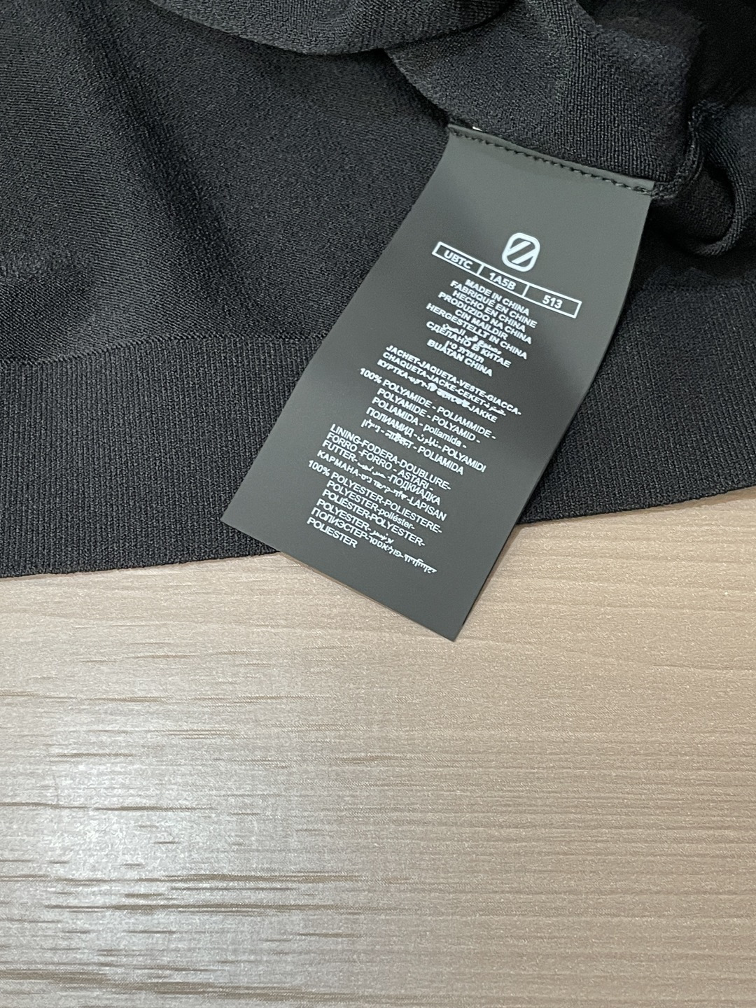 EZ高端春夏新款一比一专柜款，进口纯棉针织翻领短Tee，高端男士纯色针织撞色领短袖T恤，Polo衫！贸易