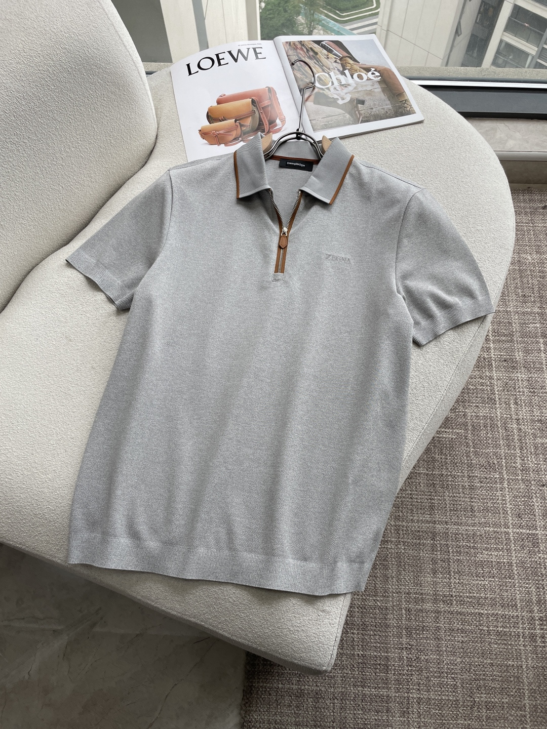 NO:827674,High version # Zegna 2026 spring and summer official website synchronization Mature men Light mature men Favorite style Classic and versatile business casual Polo collar T-shirt Made of imported double mercerized pearl cotton fabric, comfortable and breathable, delicate texture, super soft and skin-friendly!  The lapel design and tailoring are slim-fitting, and the fit is absolutely crisp and handsome!  It can be seen from the lock stitch that it is definitely produced by a major factory. This high-density sewing process is absolutely meticulous in handling details!  Highly recommended and you won’t see a style like this outside!  Size M-XXXL., men's clothing, zegna, tees, t-shirt,19860909高版#杰尼亚 2026春夏 官网同步 熟男 轻熟男 最爱款式 经典大气百搭商务休闲Polo领T恤 采用进口双丝光珠地棉面料 舒适透气 质感细腻 超柔软亲肤触感！翻领设计,剪裁属于修身版型 绝对挺括帅气的合体型！从锁针可以看出 绝对大厂代工出品 这种密度的缝制工艺 对待细节处理绝对是一丝不苟！强烈推荐 而且外面您是根本看不到这样的款式的！ 尺码M-XXXL.,男装,zegna,tees，t-shirt,,Women's clothing