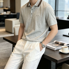 . LORO PIANA诺悠翩雅条纹撞色领轻奢Polo衫 ◽纯棉面料质感高级,触感细腻软糯温润,上身干爽透气亲肤, . LORO PIANA诺悠翩雅条纹撞色领轻奢Polo衫 ◽纯棉面料质感高级,触感细腻软糯温润,上身干爽透气亲肤,