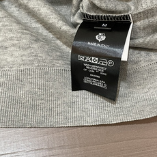. LORO PIANA诺悠翩雅条纹撞色领轻奢Polo衫 ◽纯棉面料质感高级,触感细腻软糯温润,上身干爽透气亲肤, . LORO PIANA诺悠翩雅条纹撞色领轻奢Polo衫 ◽纯棉面料质感高级,触感细腻软糯温润,上身干爽透气亲肤,