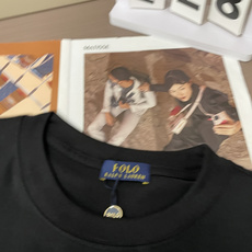 . 拉夫劳伦 2026春夏款/官网同步 面料采用重磅纯棉精梳棉面料,OS宽松版型,上身版型超正!日常百搭,衣橱必备单 . 拉夫劳伦 2026春夏款/官网同步 面料采用重磅纯棉精梳棉面料,OS宽松版型,上身版型超正!日常百搭,衣橱必备单