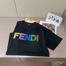 . FD 2026春夏款/官网同步 面料采用重磅纯棉精梳棉面料,OS宽松版型,上身版型超正!日常百搭,衣橱必备单品! . FD 2026春夏款/官网同步 面料采用重磅纯棉精梳棉面料,OS宽松版型,上身版型超正!日常百搭,衣橱必备单品!