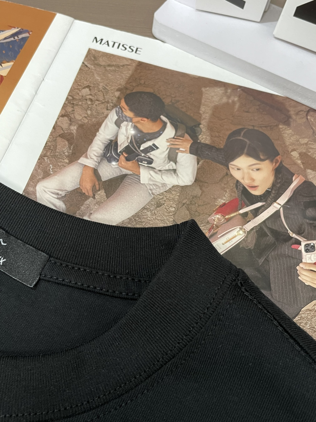 . 鸟家 2026春夏款/官网同步 面料采用重磅纯棉精梳棉面料,OS宽松版型,上身版型超正!日常百搭,衣橱必备单品! . 鸟家 2026春夏款/官网同步 面料采用重磅纯棉精梳棉面料,OS宽松版型,上身版型超正!日常百搭,衣橱必备单品!