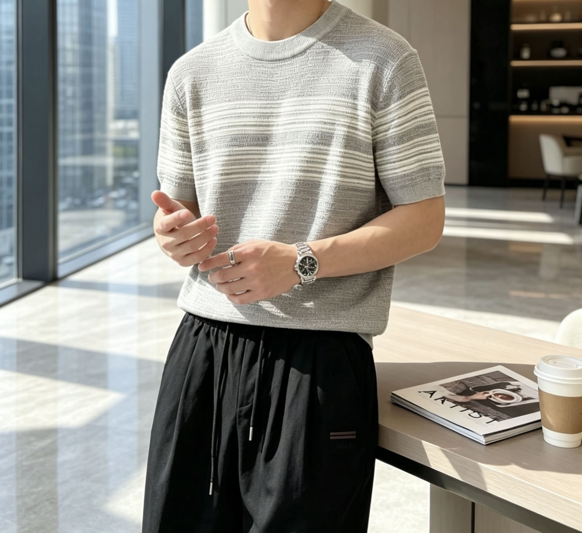 杰尼亚 2026春夏新品 甄选细腻透气针织面料，立体横条肌理自带高级质感，轻薄透气不闷汗，兼顾舒适度与版