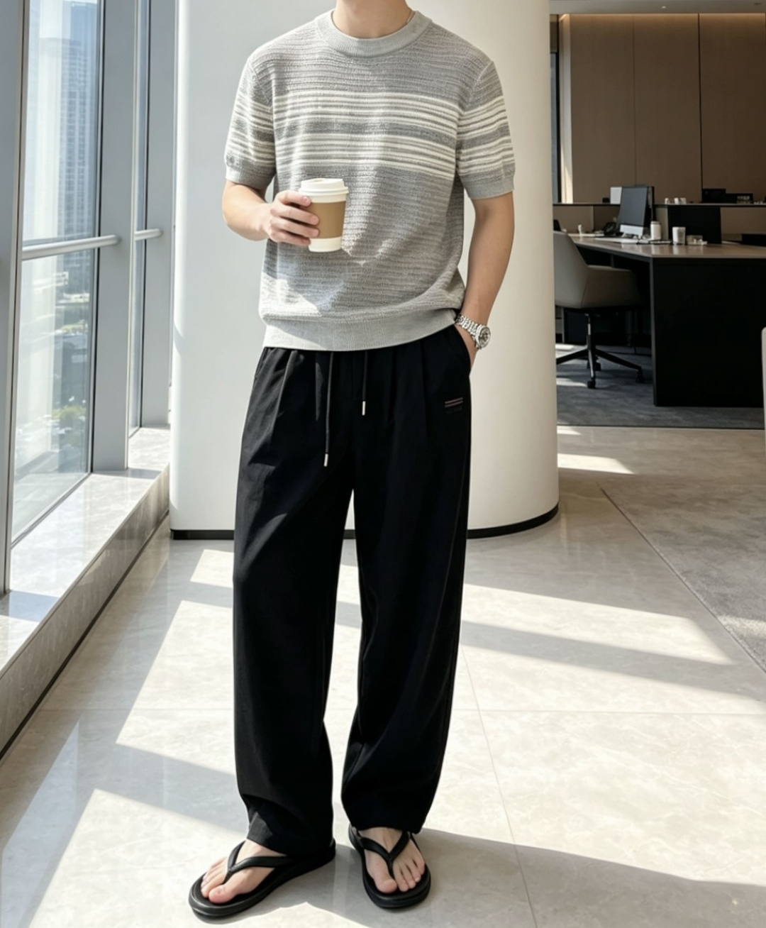 杰尼亚 2026春夏新品 甄选细腻透气针织面料，立体横条肌理自带高级质感，轻薄透气不闷汗，兼顾舒适度与版