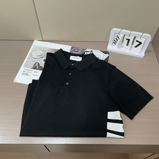 TB 2026ss夏季新品男士针织翻领短袖衫!独家首发 采用纤维超细与高弹的伊力特纱线织造而成,质感与 TB 2026ss夏季新品男士针织翻领短袖衫!独家首发 采用纤维超细与高弹的伊力特纱线织造而成,质感与