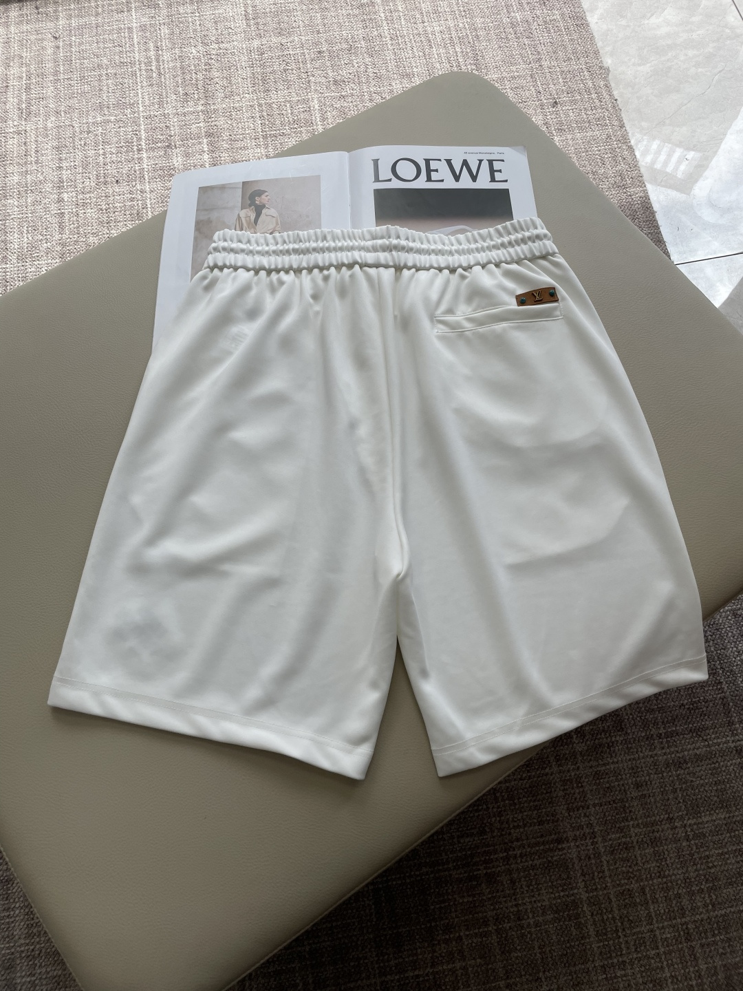 Lv 重磅推荐！2026ss夏装新品 专柜在售 最新系列图案logo短裤 必须人手一件的节奏！进口顶极高