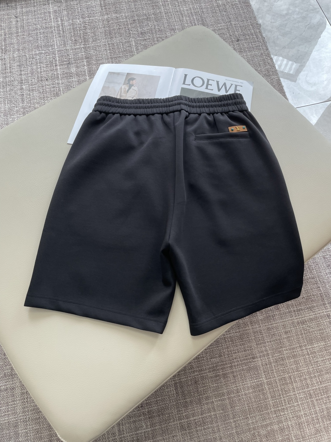 Lv 重磅推荐！2026ss夏装新品 专柜在售 最新系列图案logo短裤 必须人手一件的节奏！进口顶极高
