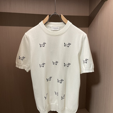 TB 2026ss夏季新品男士针织圆领短袖衫!独家首发 采用纤维超细与高弹的伊力特纱线织造而成,质感与纹 TB 2026ss夏季新品男士针织圆领短袖衫!独家首发 采用纤维超细与高弹的伊力特纱线织造而成,质感与纹